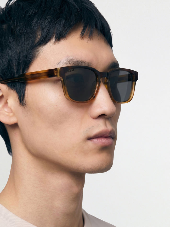 Men Rectangular Sunglasses with Tortoiseshell Frame and Smoke Grey Tinted Lenses