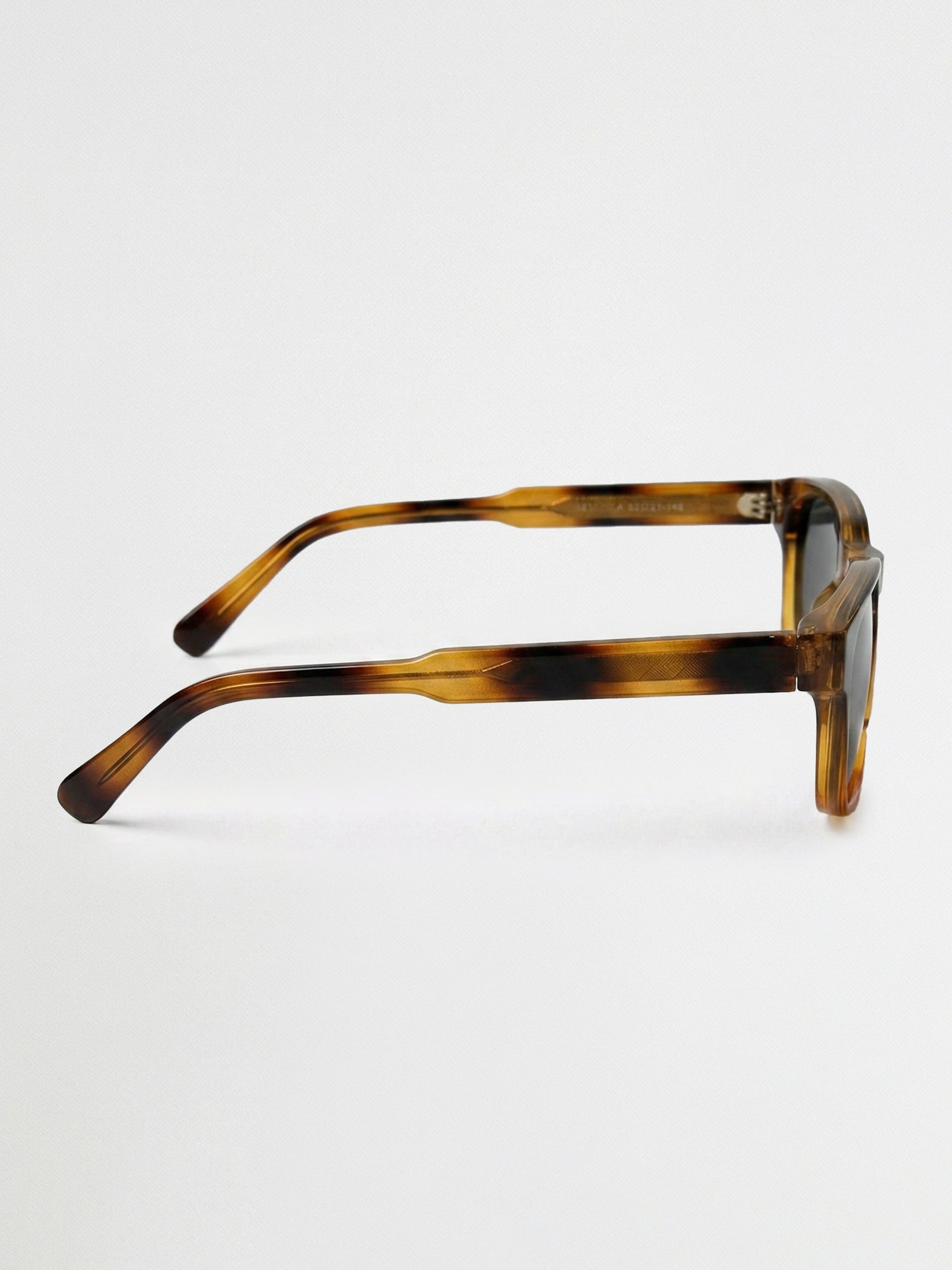 Men Rectangular Sunglasses with Tortoiseshell Frame and Smoke Grey Tinted Lenses