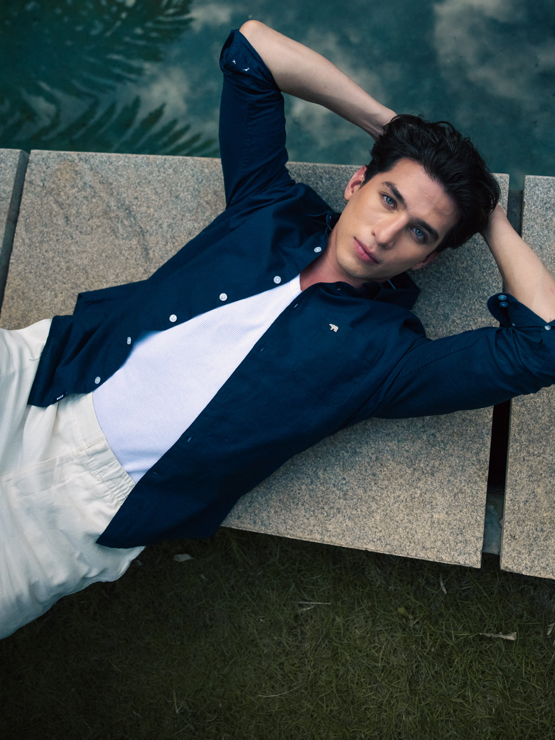 Men Blue Cotton Linen Slim Fit Solid Casual Shirt