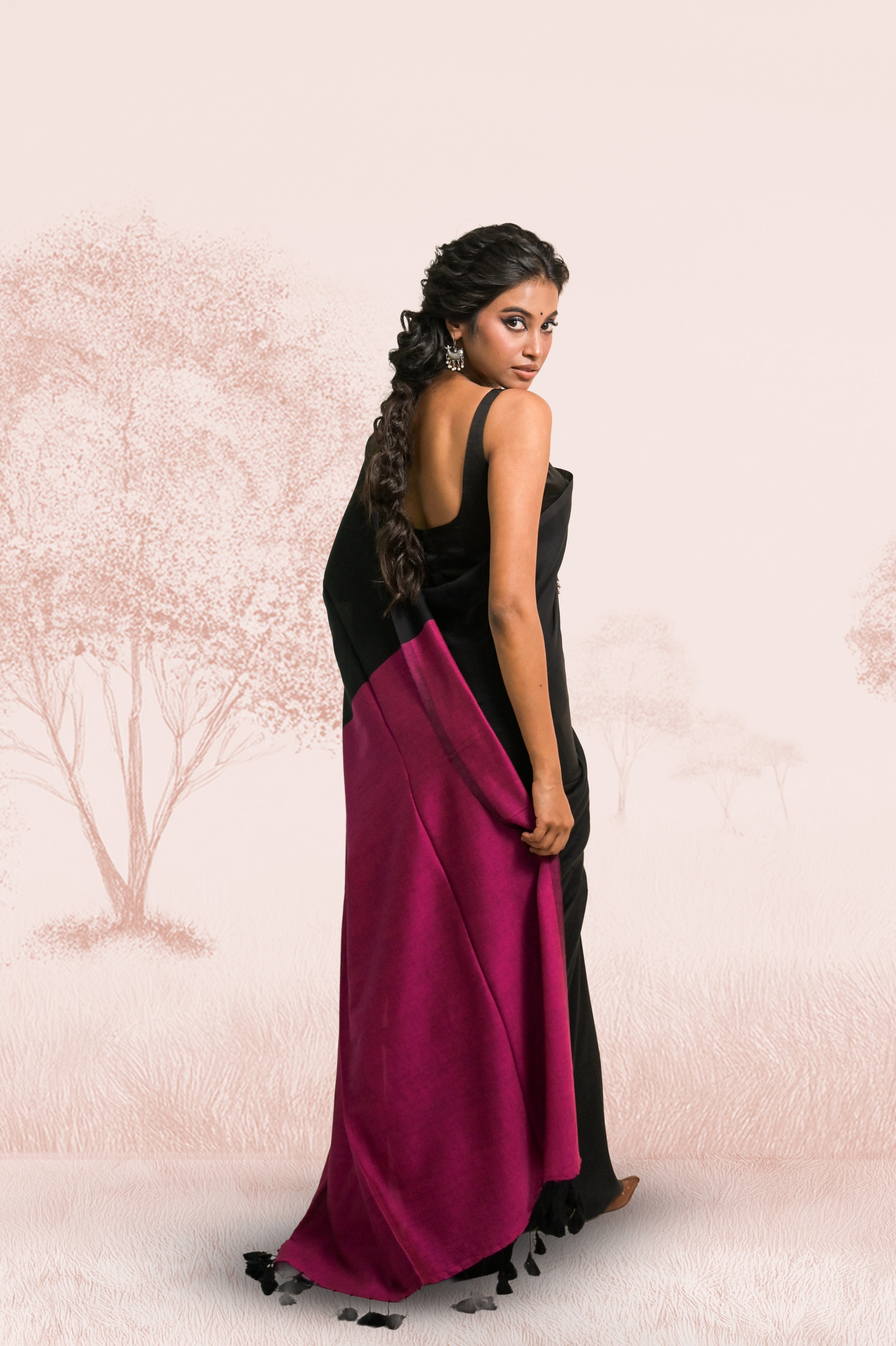 Zindagi ki safar Black Handloom Cotton Acrylic Saree