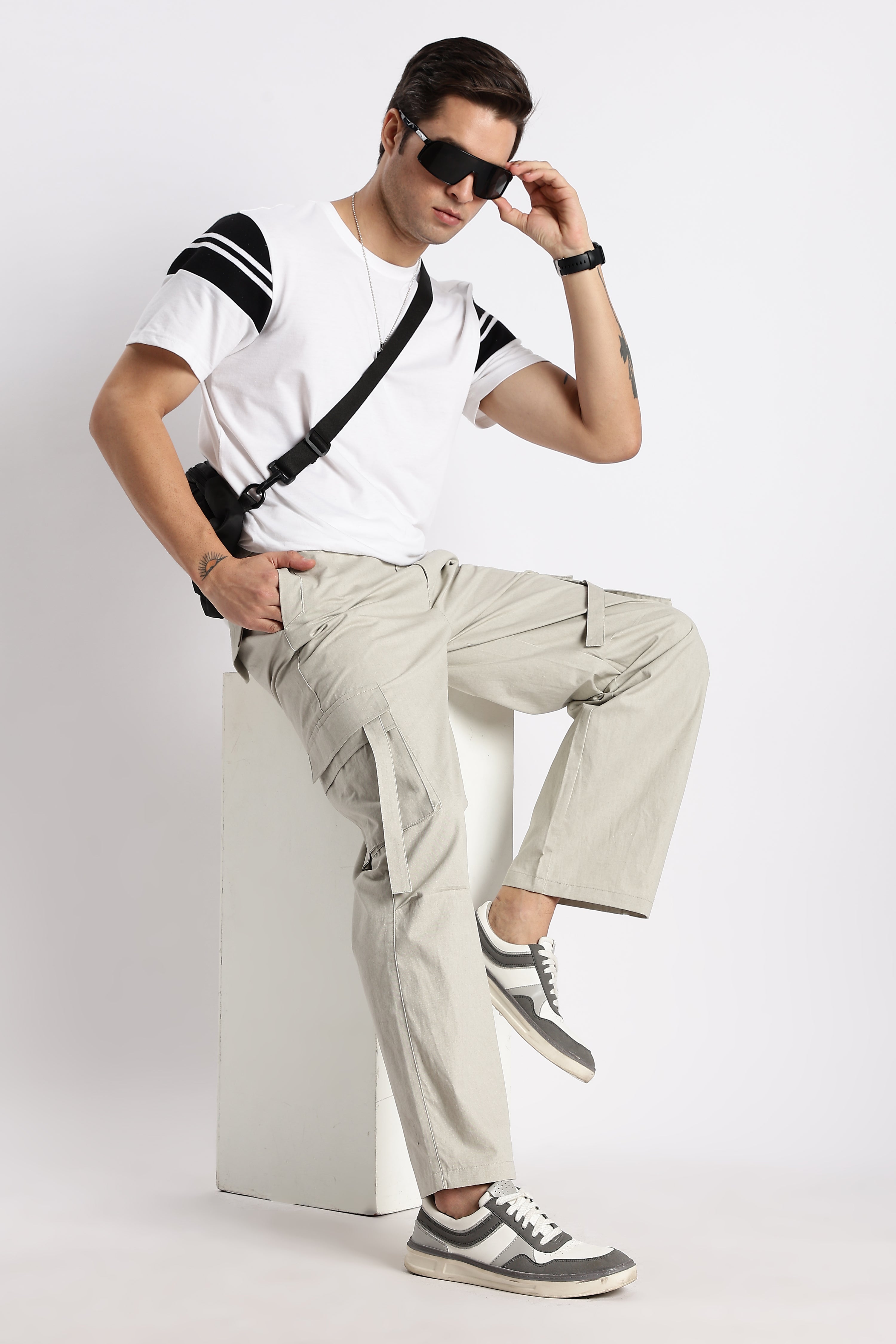 Men Urban Multi-Pocket Utility Bottoms