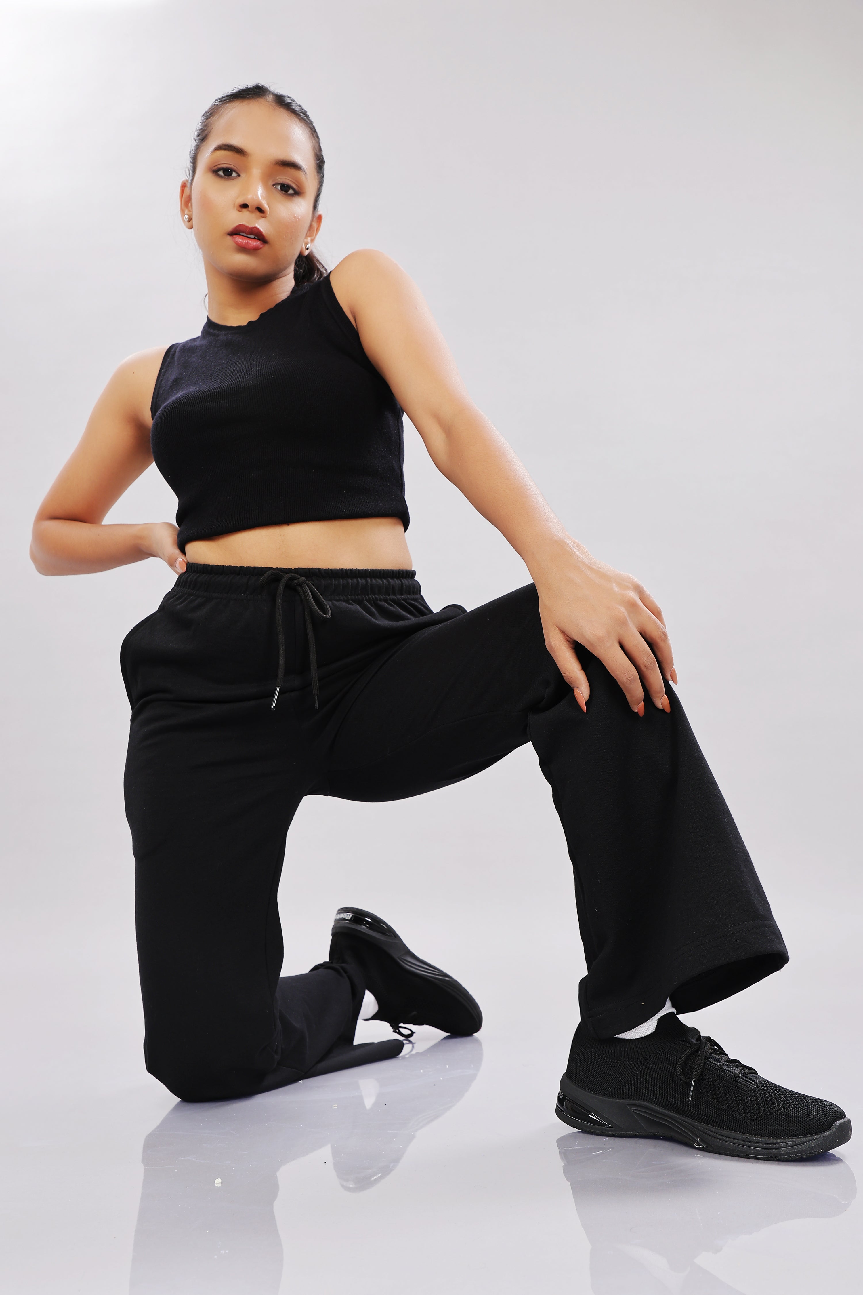 Women Black Cotton Regular Track Pant