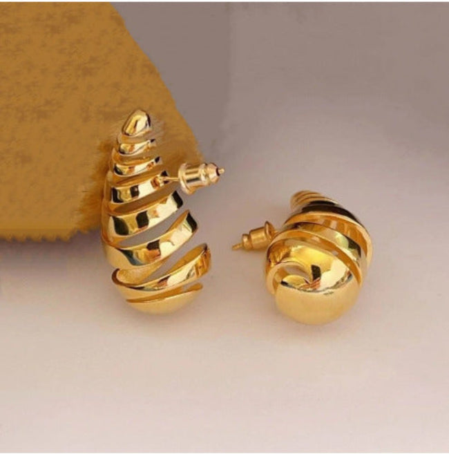 Gold Pin Earring