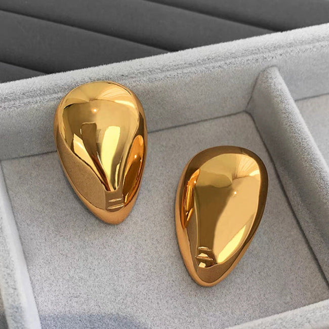 Gold Pin Earring