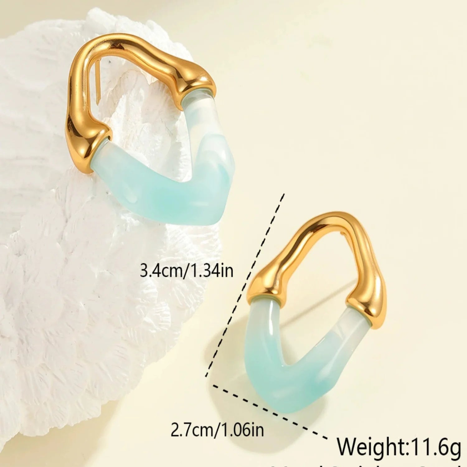 Resin Acetate U-Shape Blue Studs