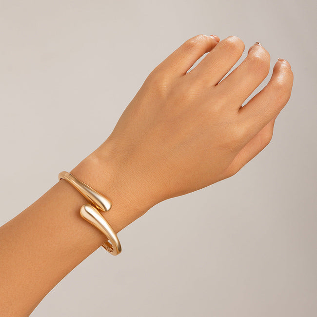 Teadrop Gold Bracelet