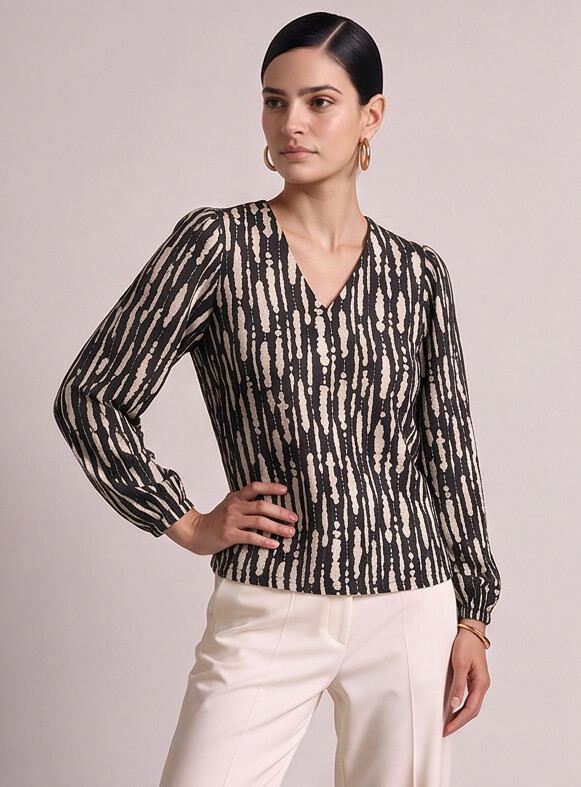 Women Monochrome Print Top