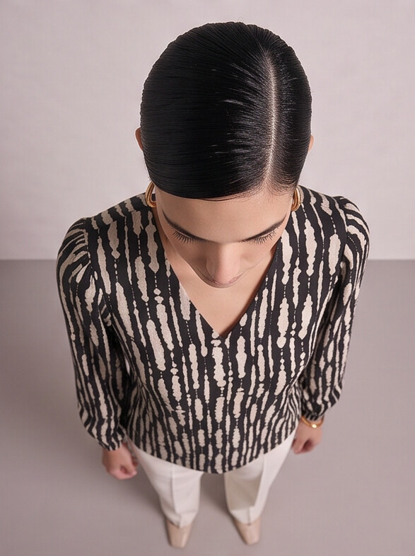Women Monochrome Print Top