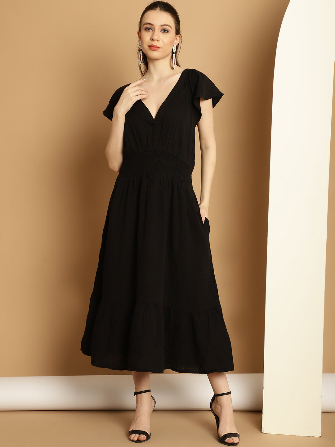 Women Black Pocket Dress